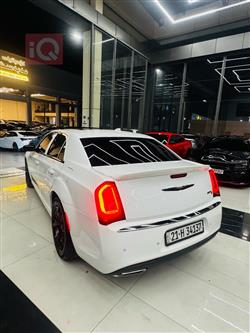 كرايسلر 300